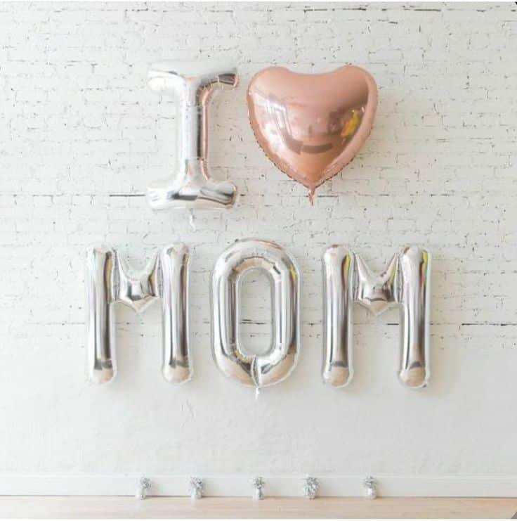 I Heart Mom Balloon Garland