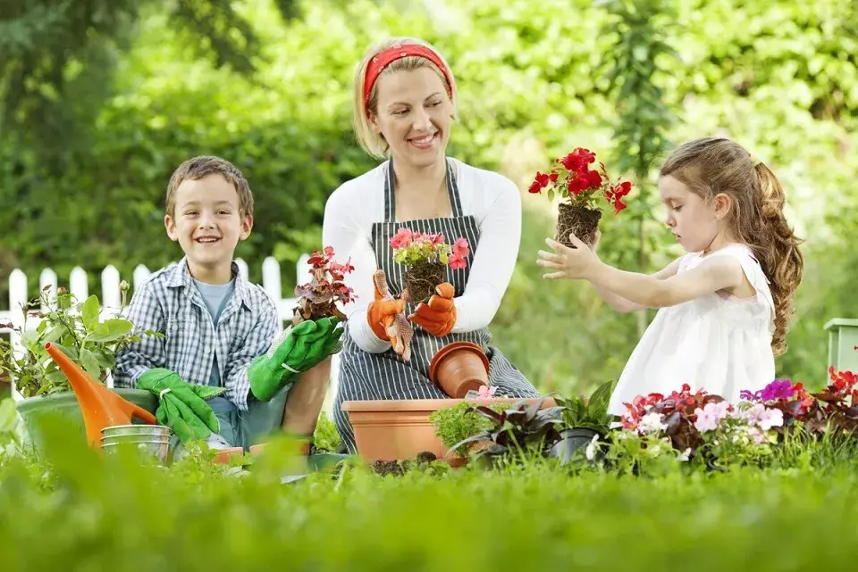 Gardening Together Outdoor Mother’s Day Ideas 