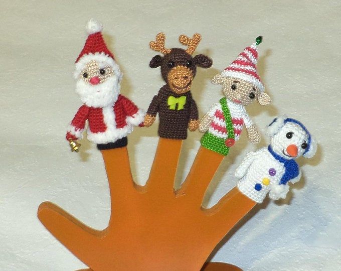 Santa's Big Day Finger Puppet Board Book    Christmas gifts for toddlers